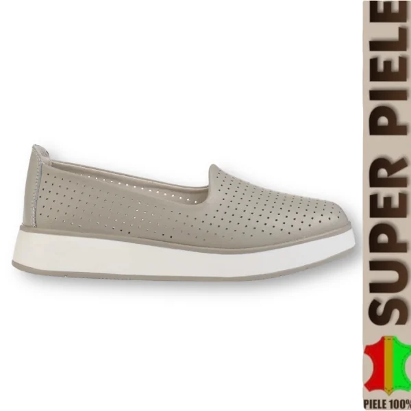 Superpiele - Magazin Online de Încăltăminte-Genti din Piele NaturalăBalerini albi piele naturala perforati cu talpa groasa |SILOVO|