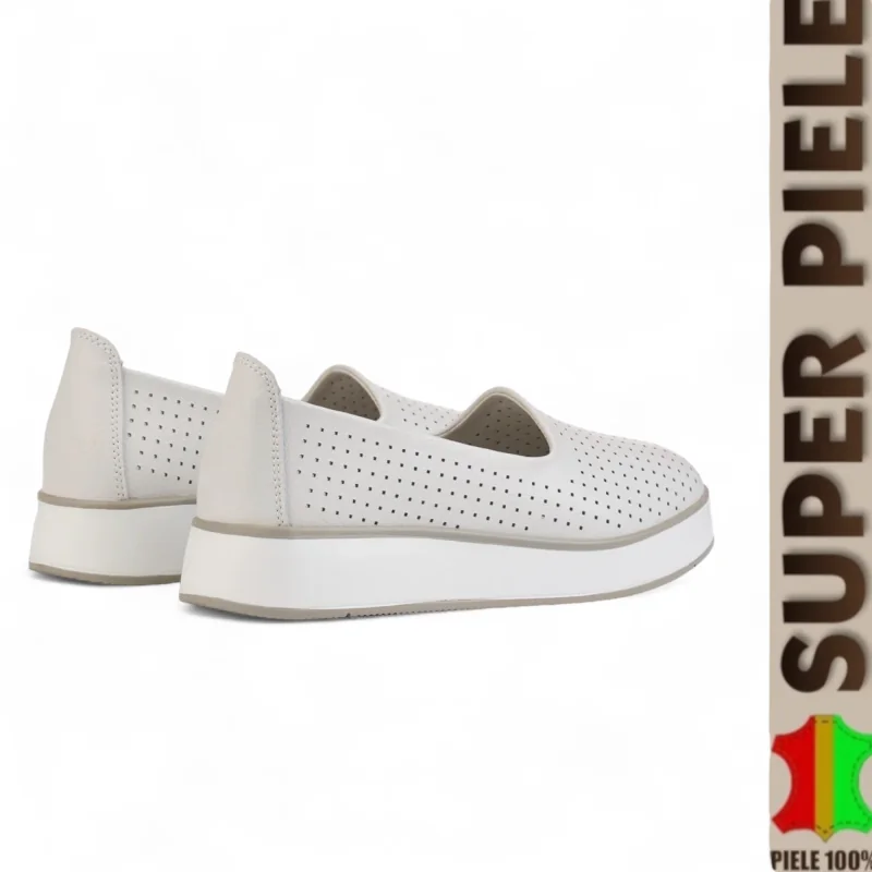 copia di Ballerine in vera pelle traforata con suola spessa |SILOVO|