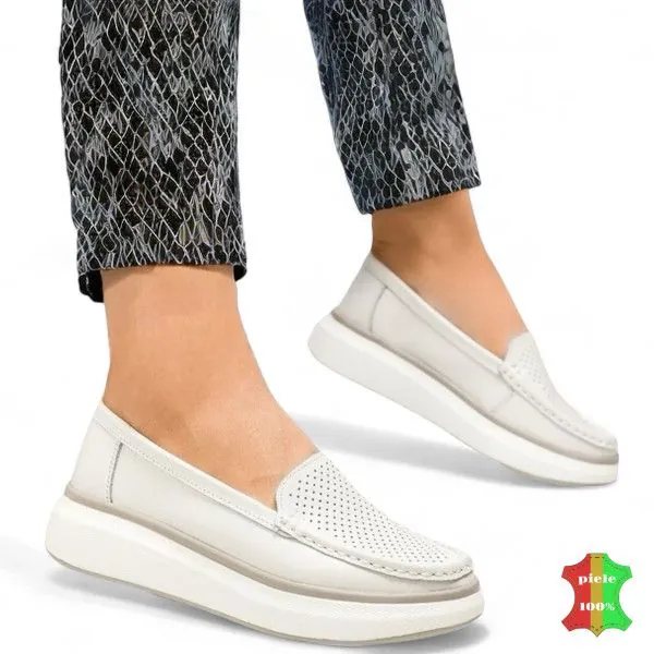 Női zöld színű, vastag talpú, valódi bőrből készült, hétköznapi cipő T6086