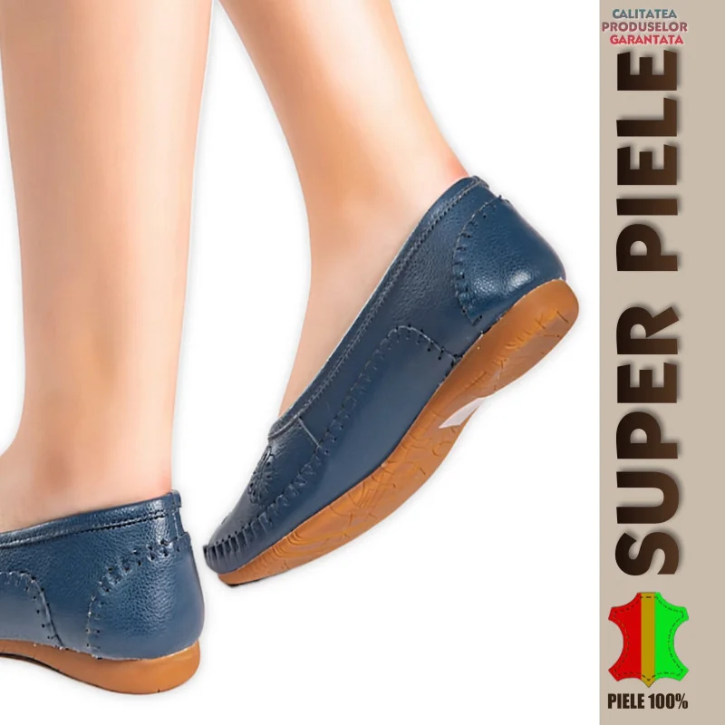 bailarinas y mocasinesMocasines azul oscuro con perforaciones florales | Rozana | - Piel auténtica