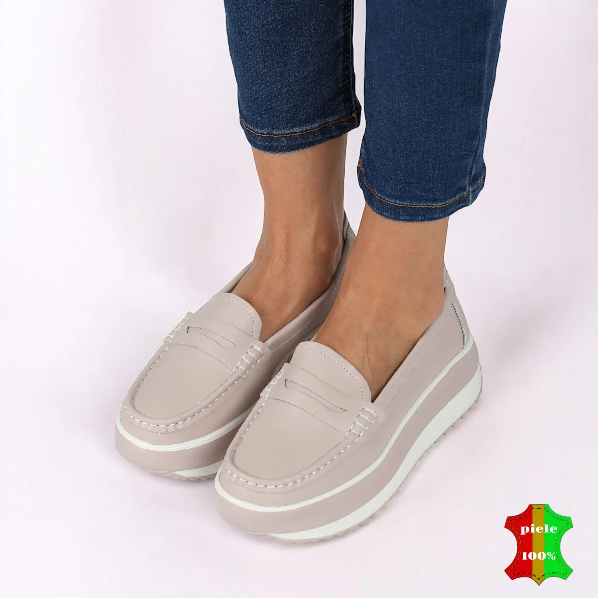 Superpiele - Magazin Online de Încăltăminte-Genti din Piele NaturalăAvslappnade ljuslila loafers i äkta läder med platå |LONKOVO|