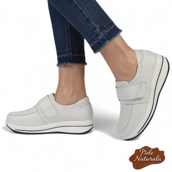 Tienda online de zapatos de piel auténtica para mujer.Mocasines de mujer blancos, piel natural, con plataforma y cordones - |ZAVRA|