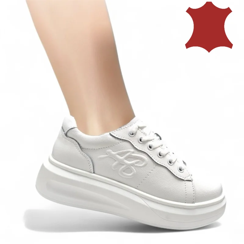 Παντόφλες casual γυναικείες από λευκό φυσικό δέρμα με κορδόνια T6053