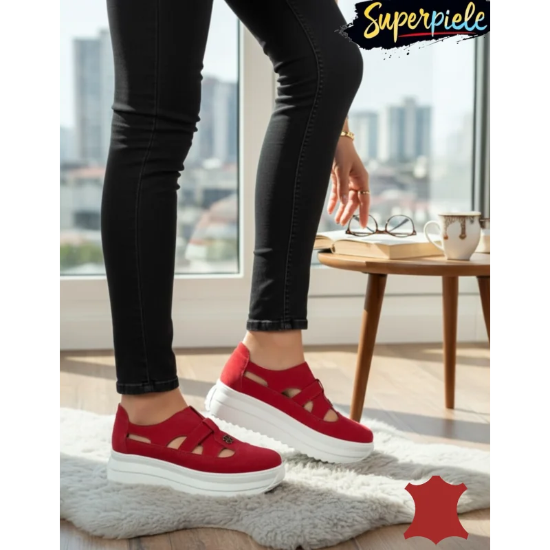 Pantofi casual dama piele naturalaPantofi casual rosie damă perforați cu talpa groasa si catarama decorativaSP002-541
