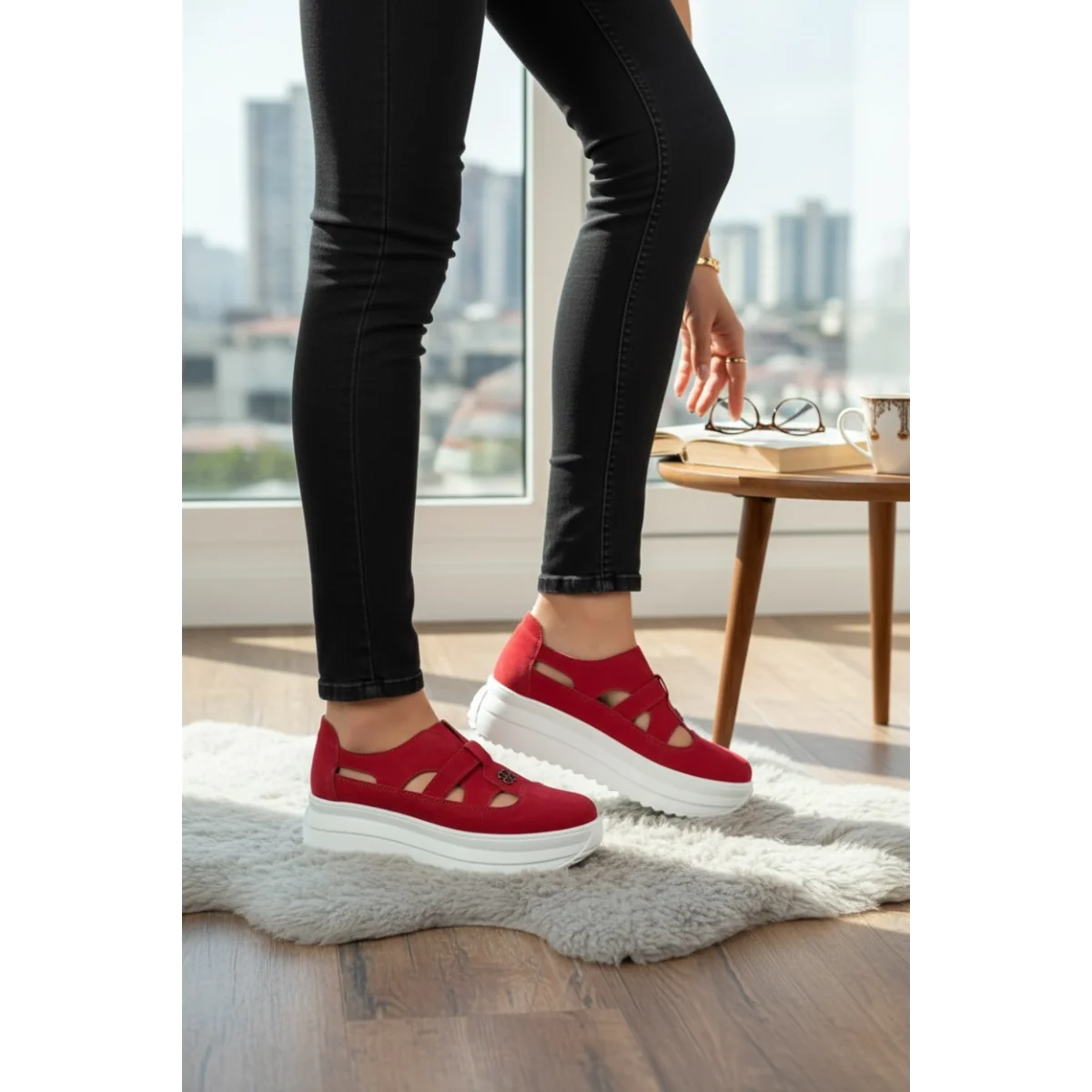 Ženske ležerne cipele od prave kožecopy of Pantofi casual damă perforați cu talpa groasa si catarama decorativaSP002-541