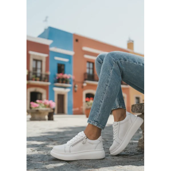 copy of Γυναικεία casual παπούτσια από γνήσιο δέρμα, με χοντρή σόλα και φερμουάρ στο πλάι.