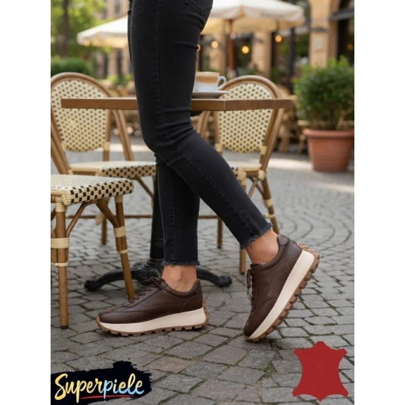 NoutatiPantofi casual damă din piele întoarsă naturală maro cu șireturi